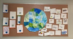 Bricolage de Terres faits par des élèves